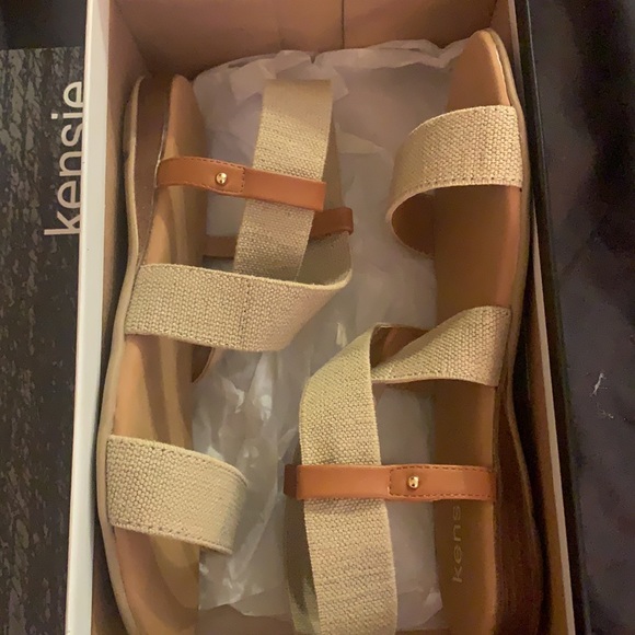 sandals - Picture 4 of 4